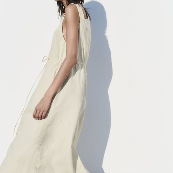 Asymmetric dress - Picture 5 of 11